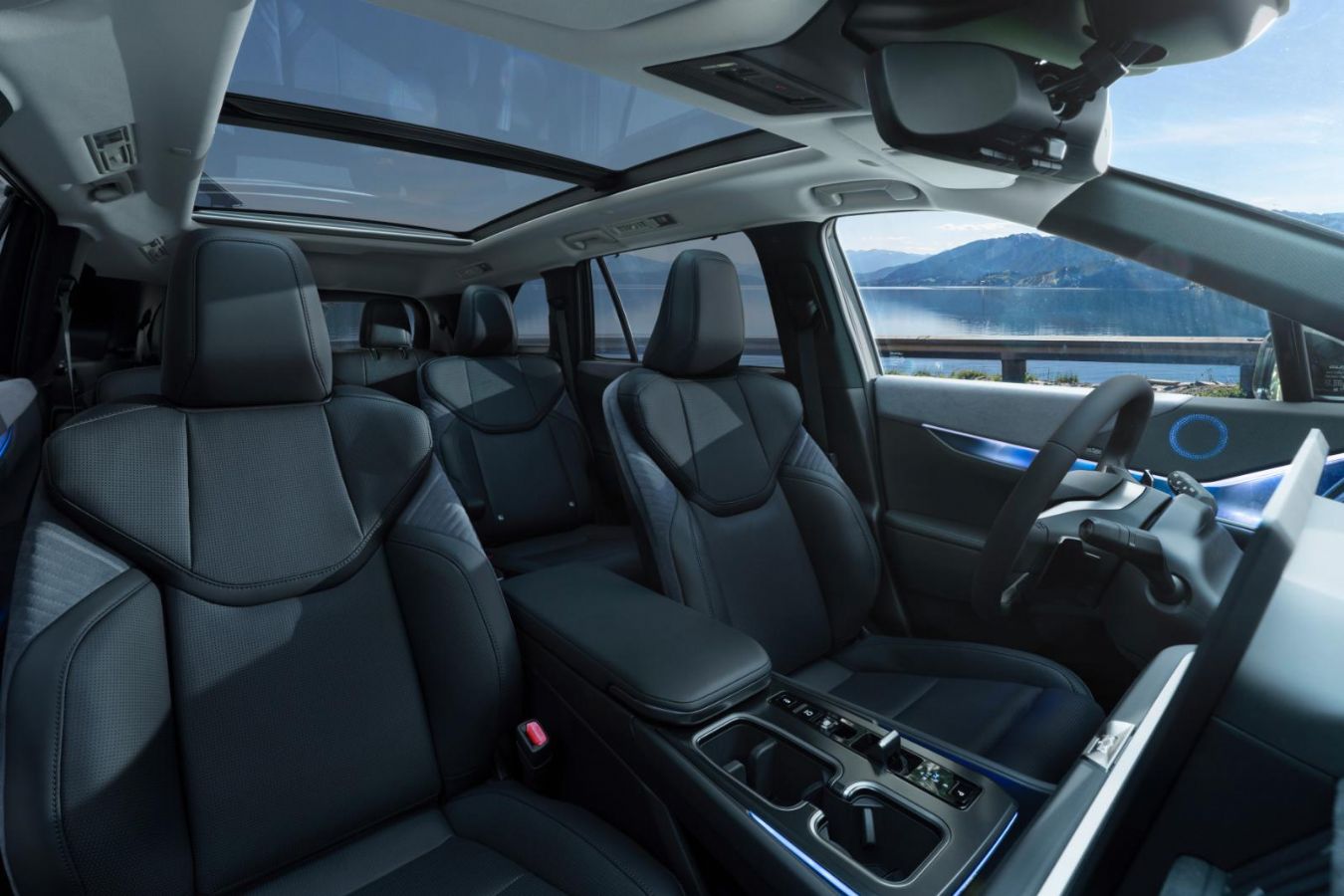 Lexus ΤΖ: Αποκάλυψη για το νέο 6θέσιο SUV με 408 άλογα 